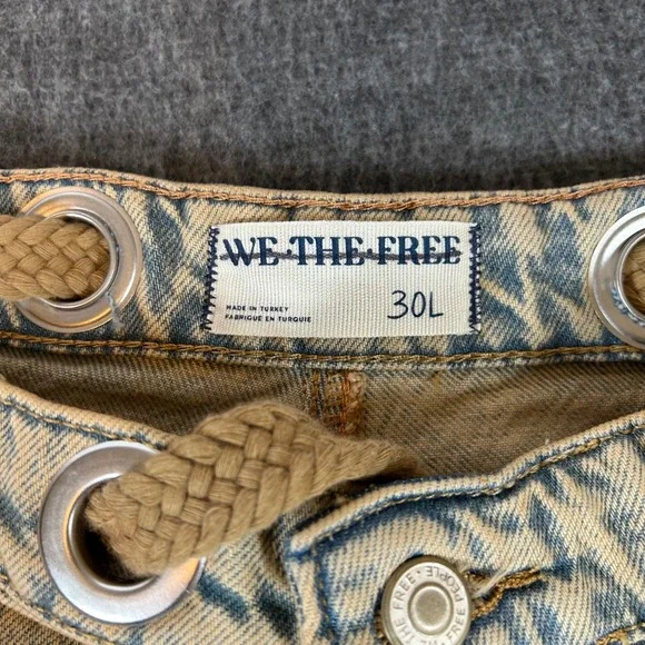 We The Free Moxie Low Slung Pull On Barrel Jeans Acid Wash 30L Fits 36x28 Y2K - Picture 3 of 8